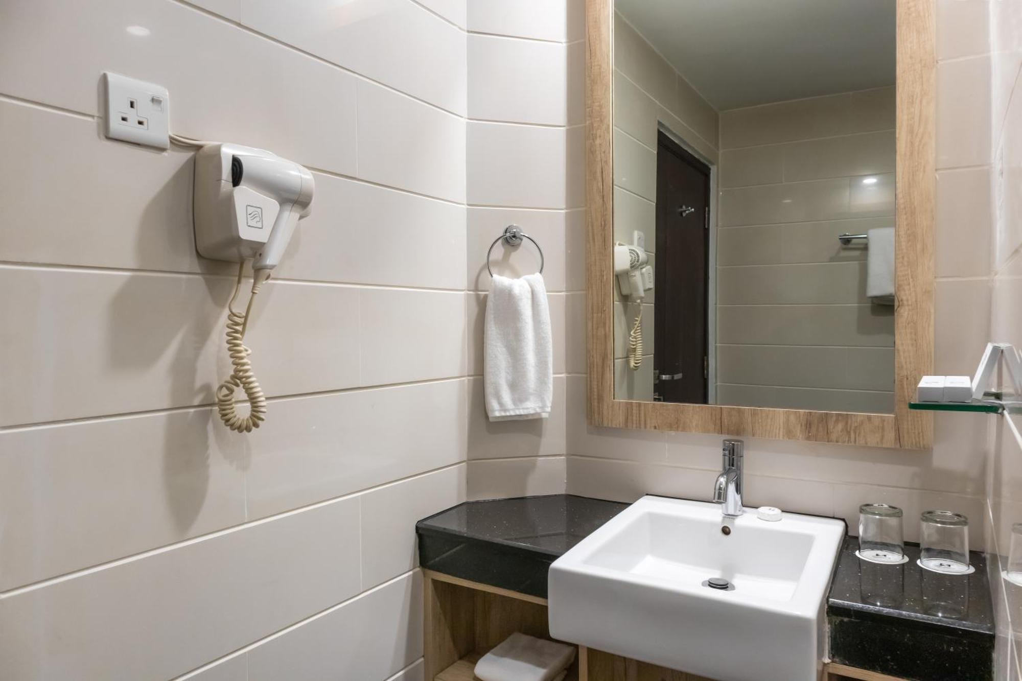 Swiss-Belinn Baloi Batam Nagoya Ngoại thất bức ảnh
